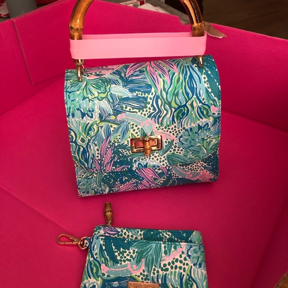 Lilly Pulitzer cane handle purse - Picture 2 of 8
